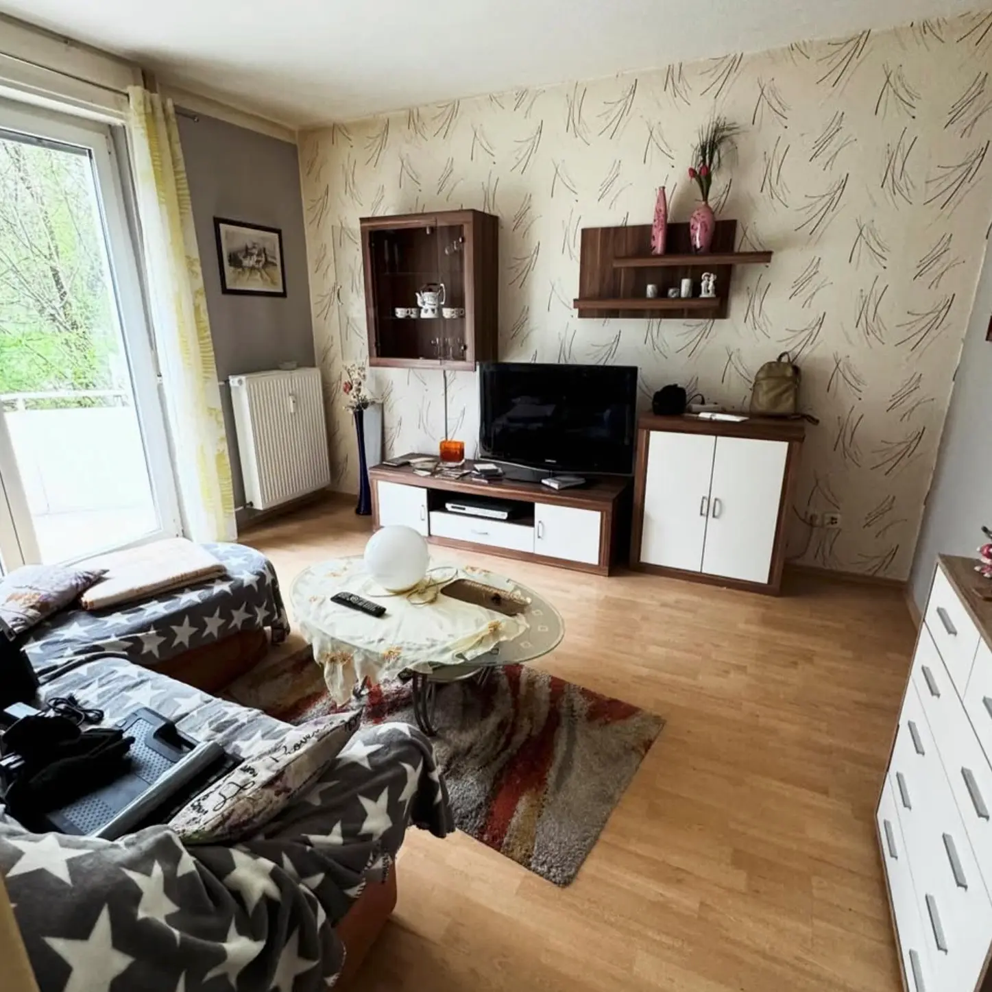 quellenberg_dienstleistungen_haushaltsaufloesung1 Wohnzimmer mit Möbeln