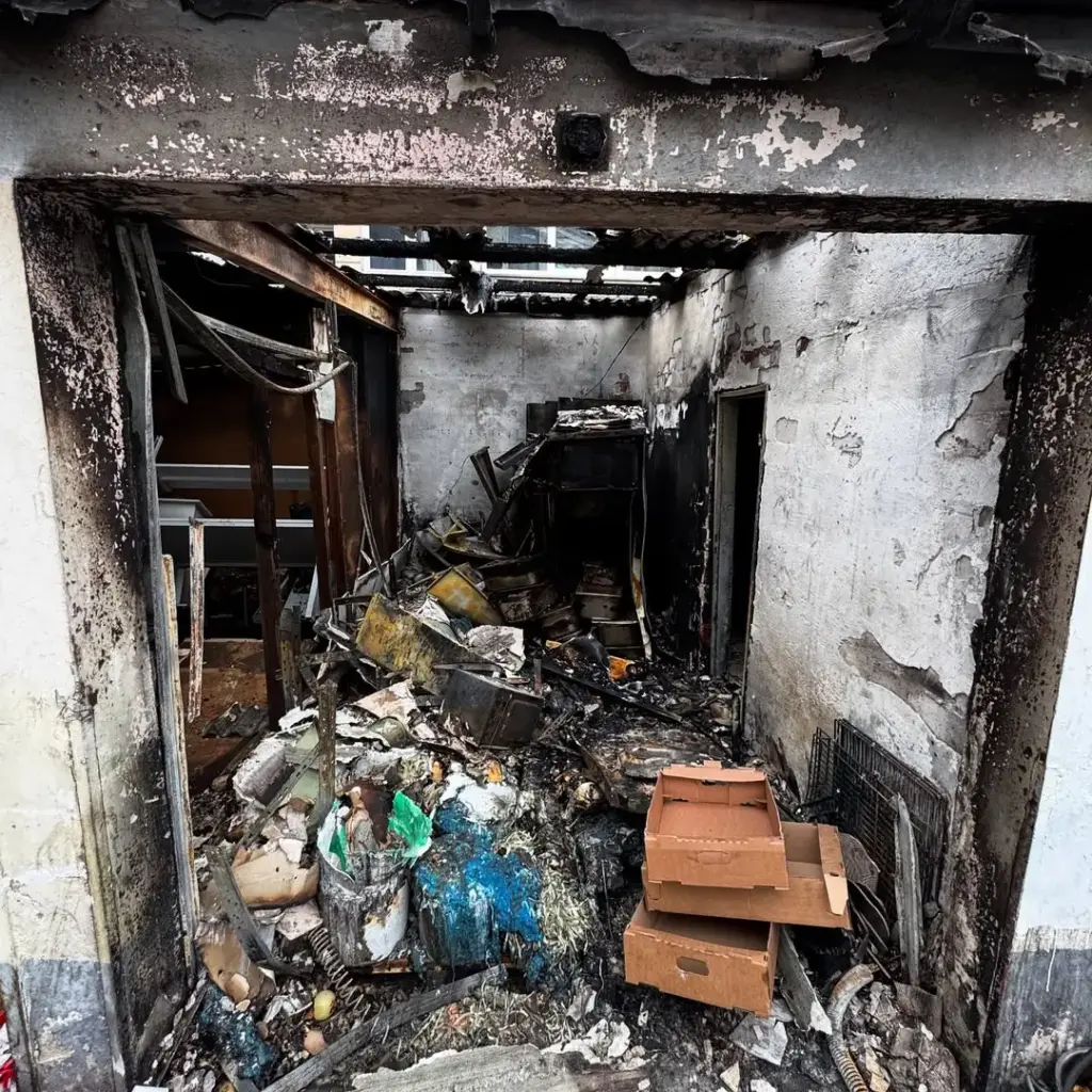 Entrümpelung nach Brand – ausgebranntes Haus